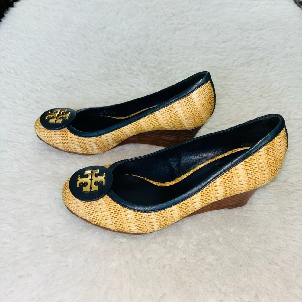 Tory Burch Tan Wicker and Black leather Wedge Heels Shoes size 7.5 M